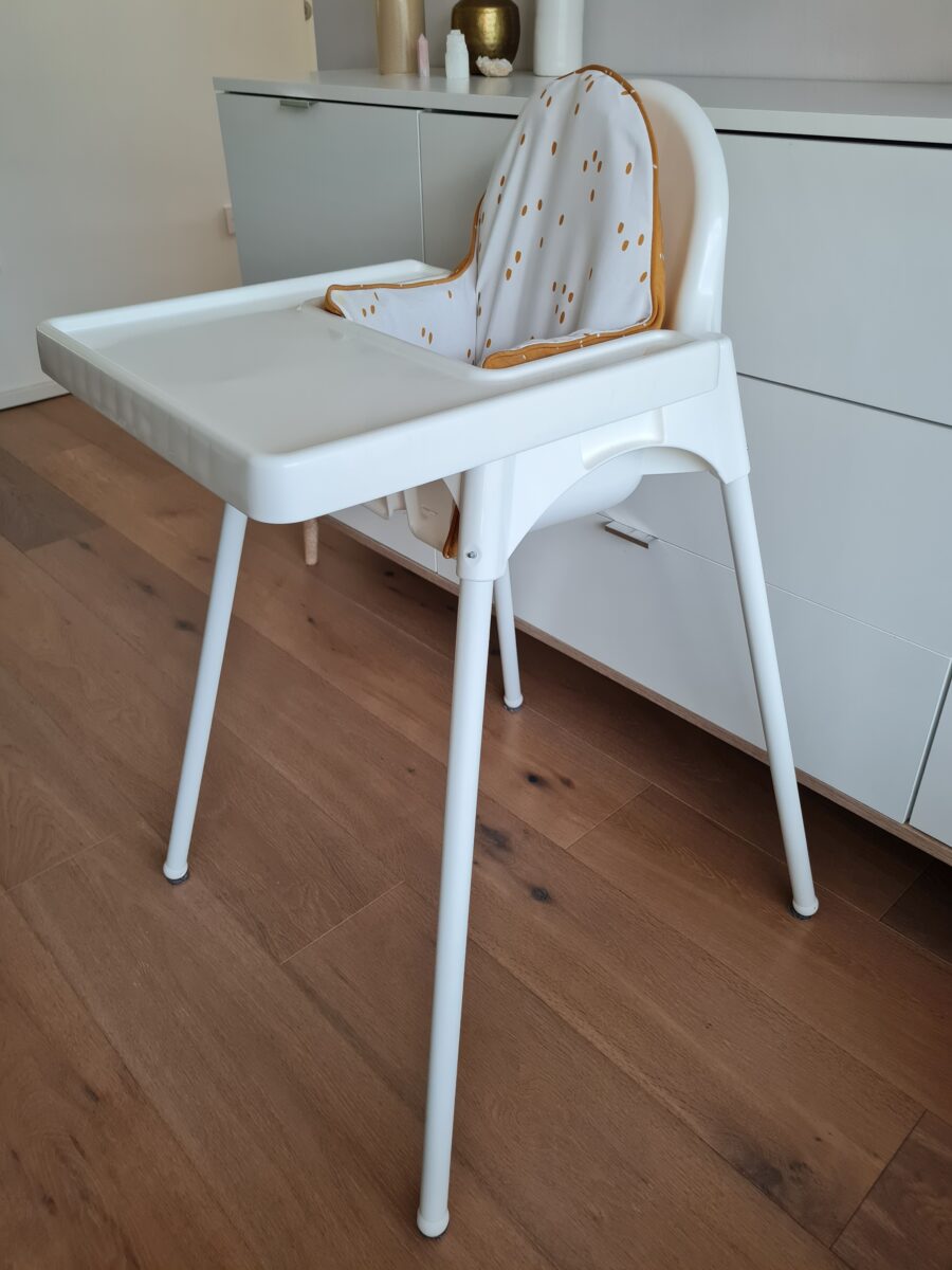 IKEA Antilop Hochstuhl in Weiß – pflegeleichter Kinderhochstuhl mit Sitzgurt