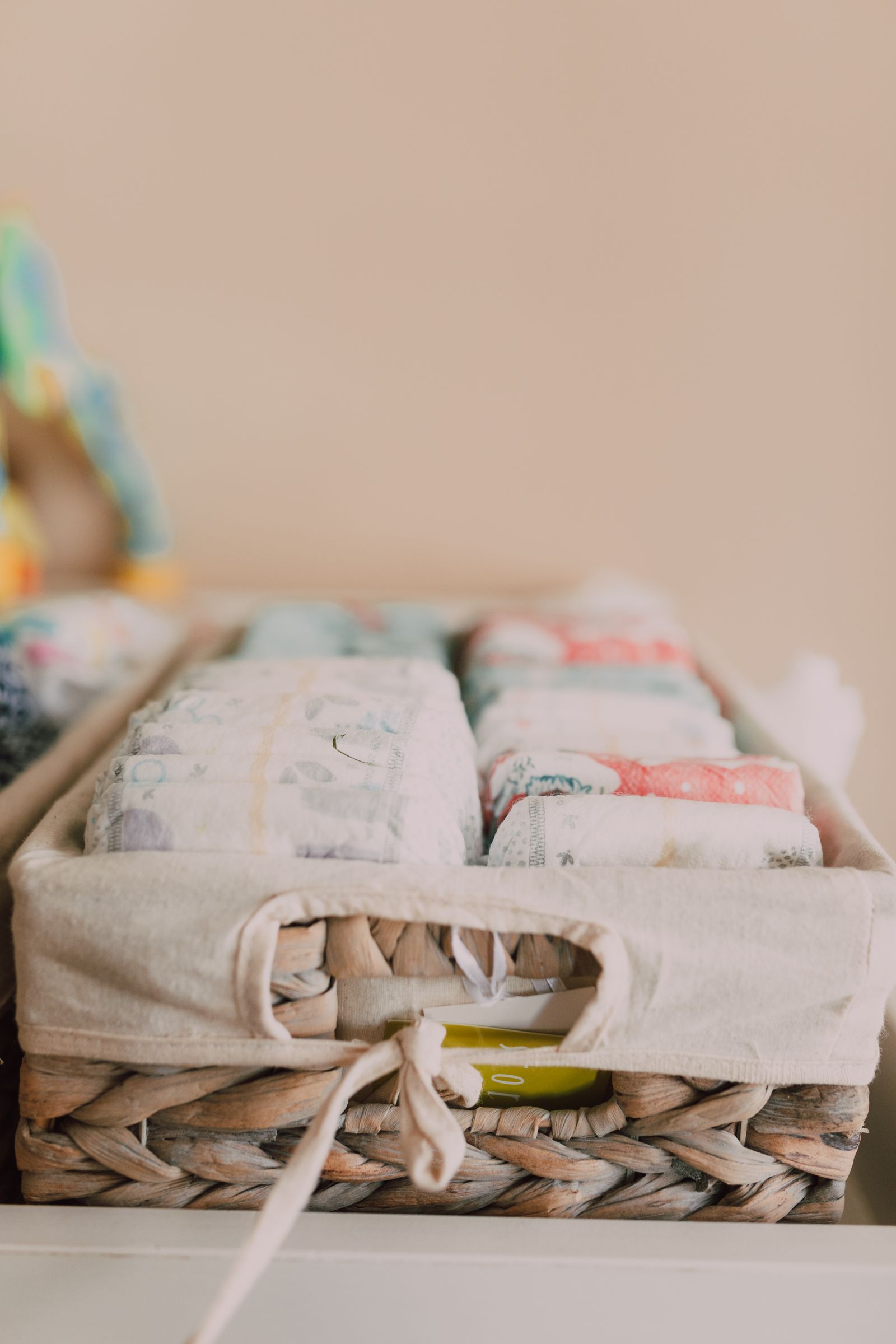 Windeln im Korb – Windeln Vergleich Babylove Nature, Pampers und Lupilu